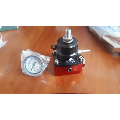 Регулятор давления топлива Aeromotive, порты AN6